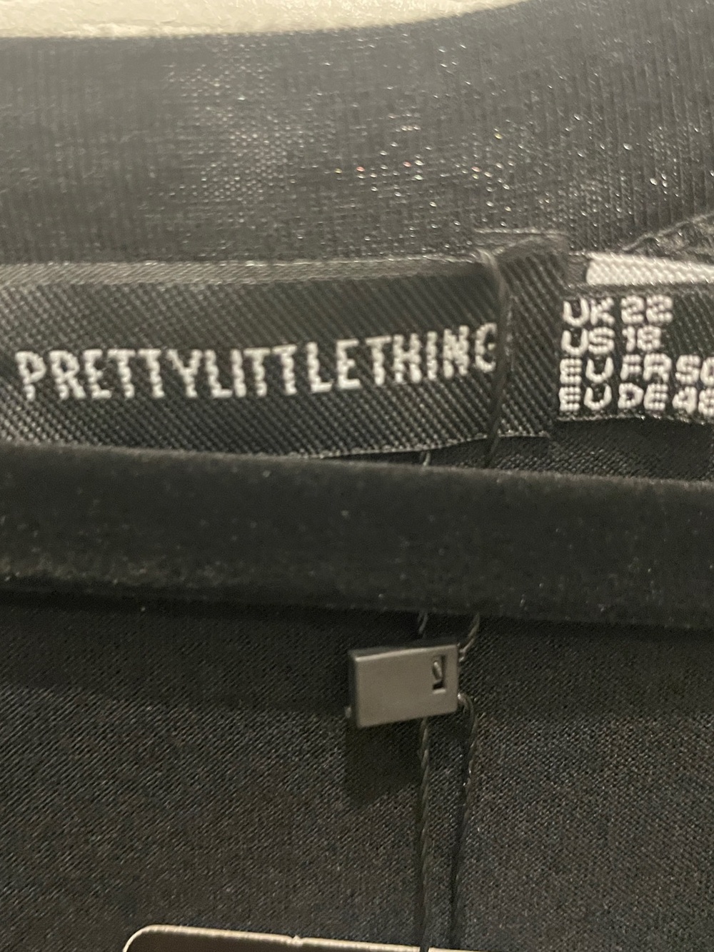 PrettyLittleThing Black Oversized Midi T-Shirt Dress - Picture 5 of 8